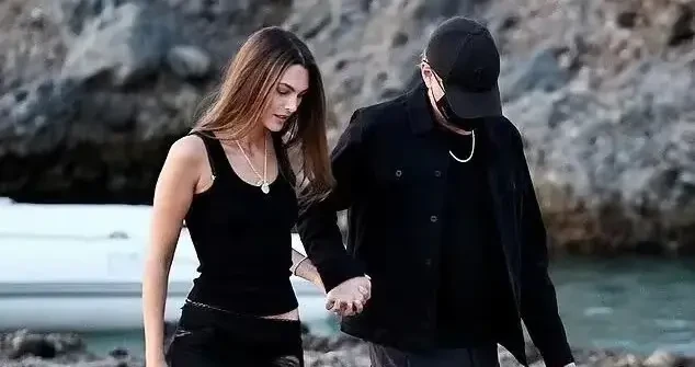 1913967f181248b9b71a402ad835a4d1.webp