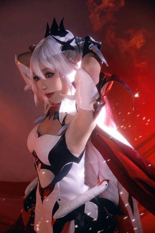 喜欢下课铃的孩纸粉个