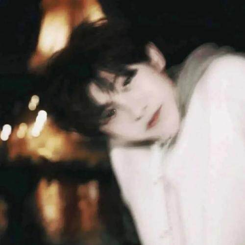 不明者°